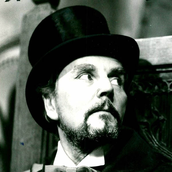 Robert Eddison Robert Eddison