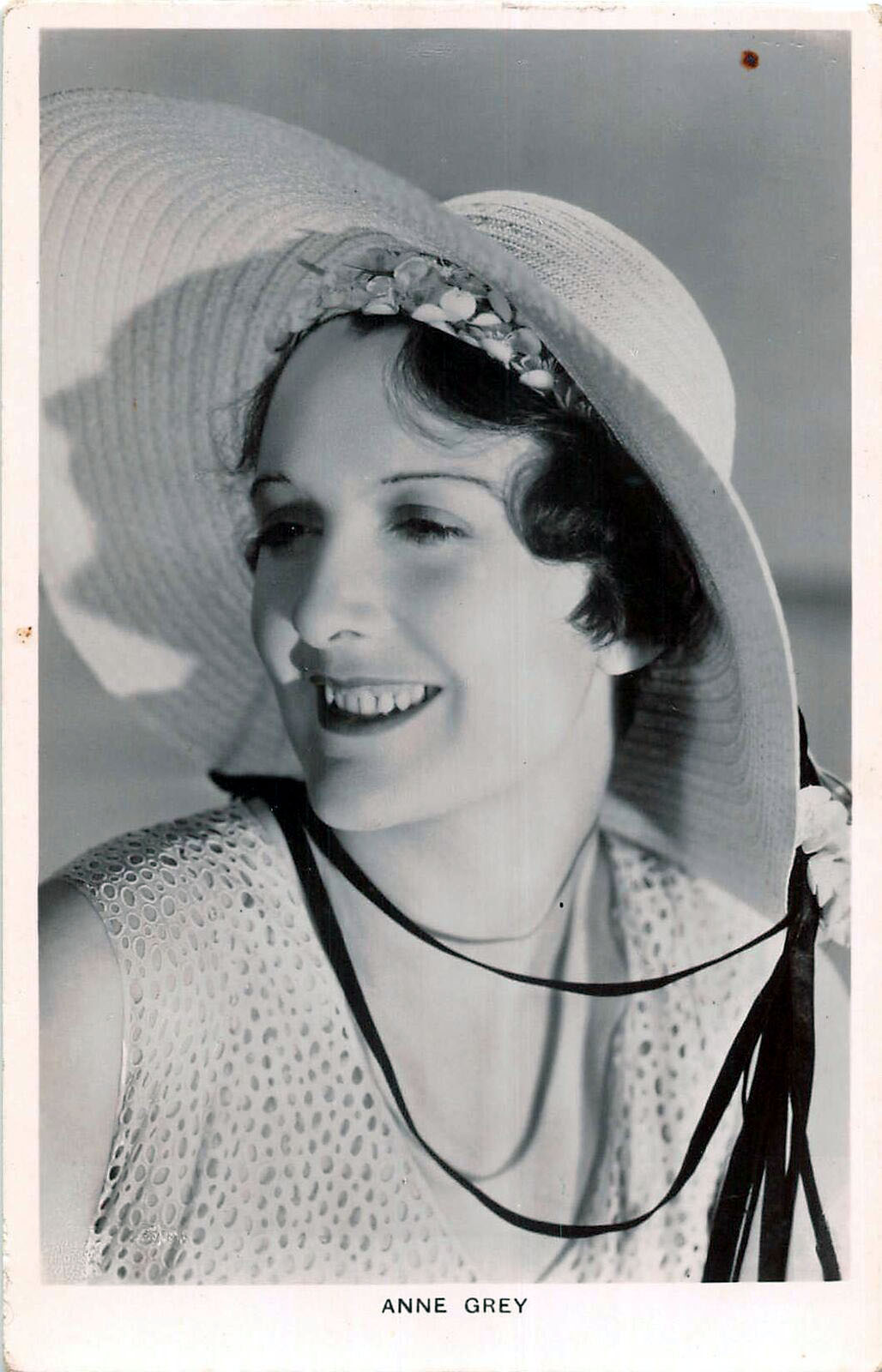 Anne Grey Anne Grey