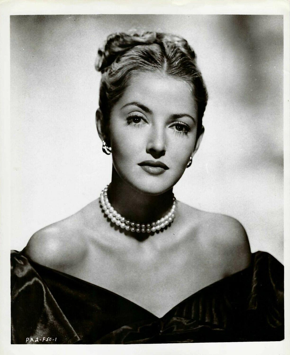 Martha Vickers Martha Vickers
