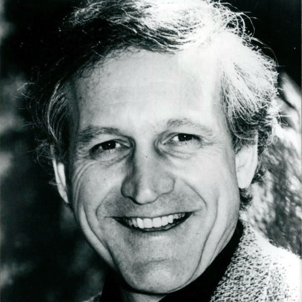 Daniel J. Travanti Daniel J. Travanti