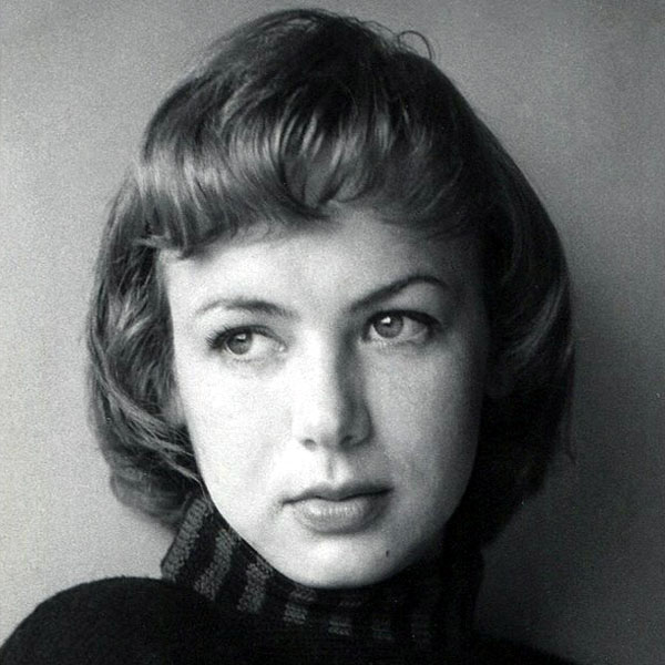 Adriana Roel Adriana Roel