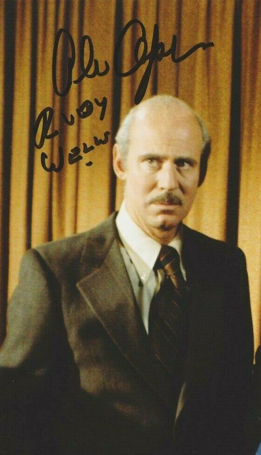 Alan Oppenheimer Alan Oppenheimer