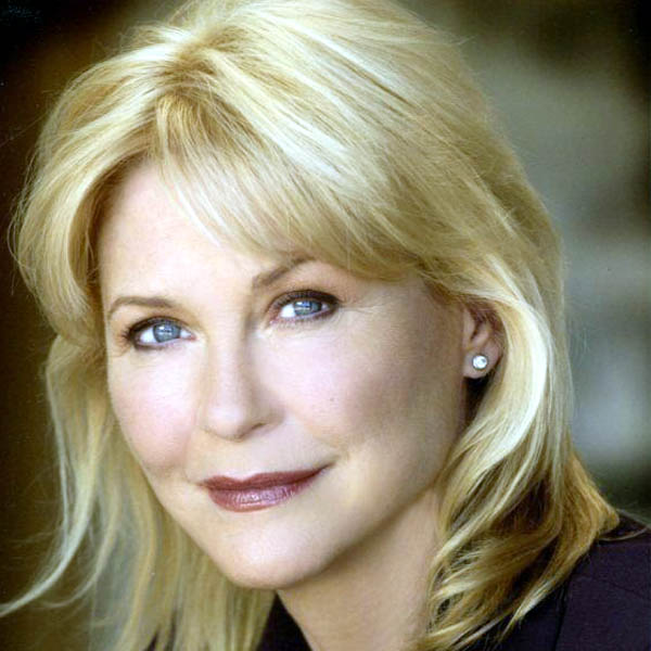 Dee Wallace