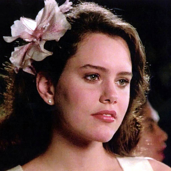 Ione Skye