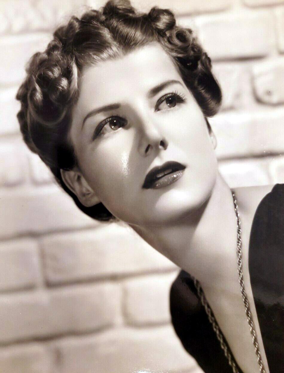 Frances Robinson Frances Robinson