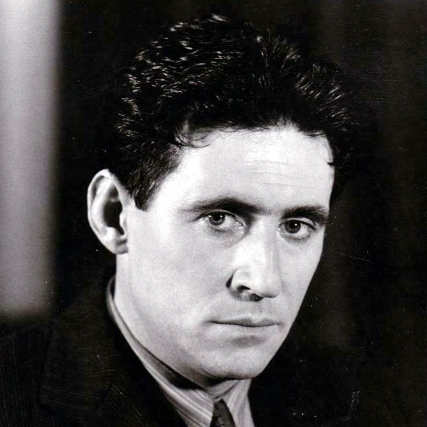 Gabriel Byrne