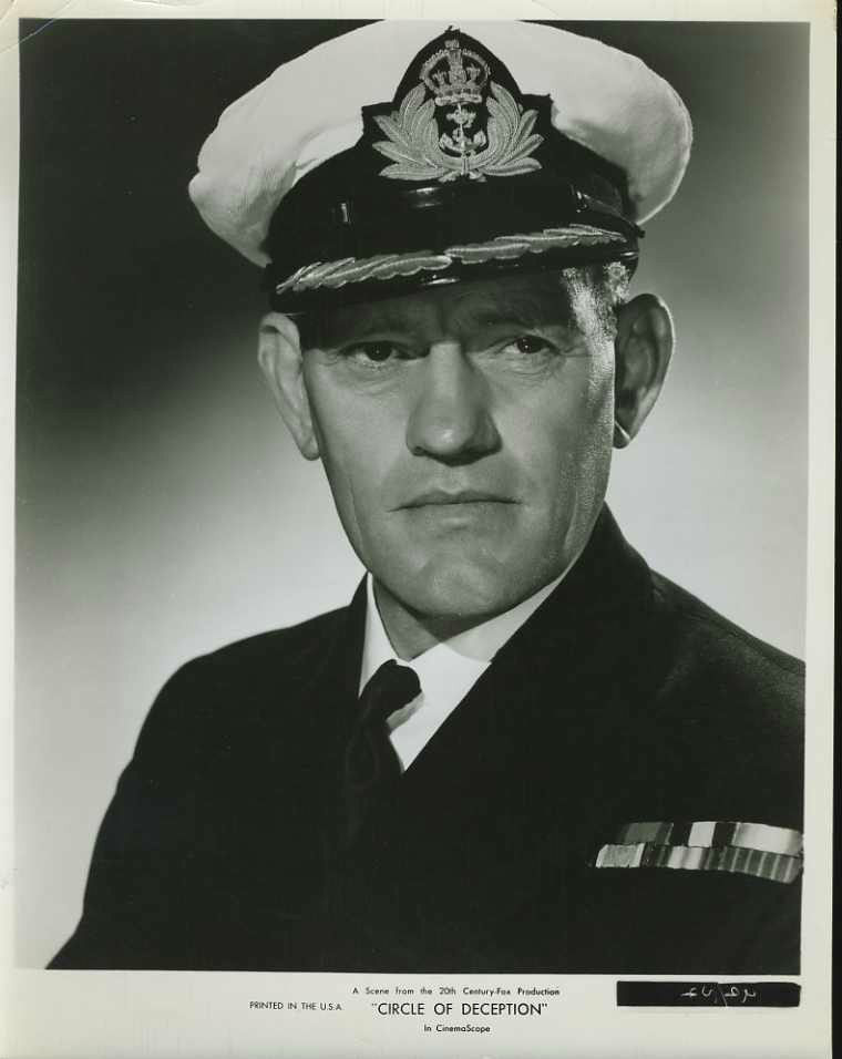 Harry Andrews Harry Andrews