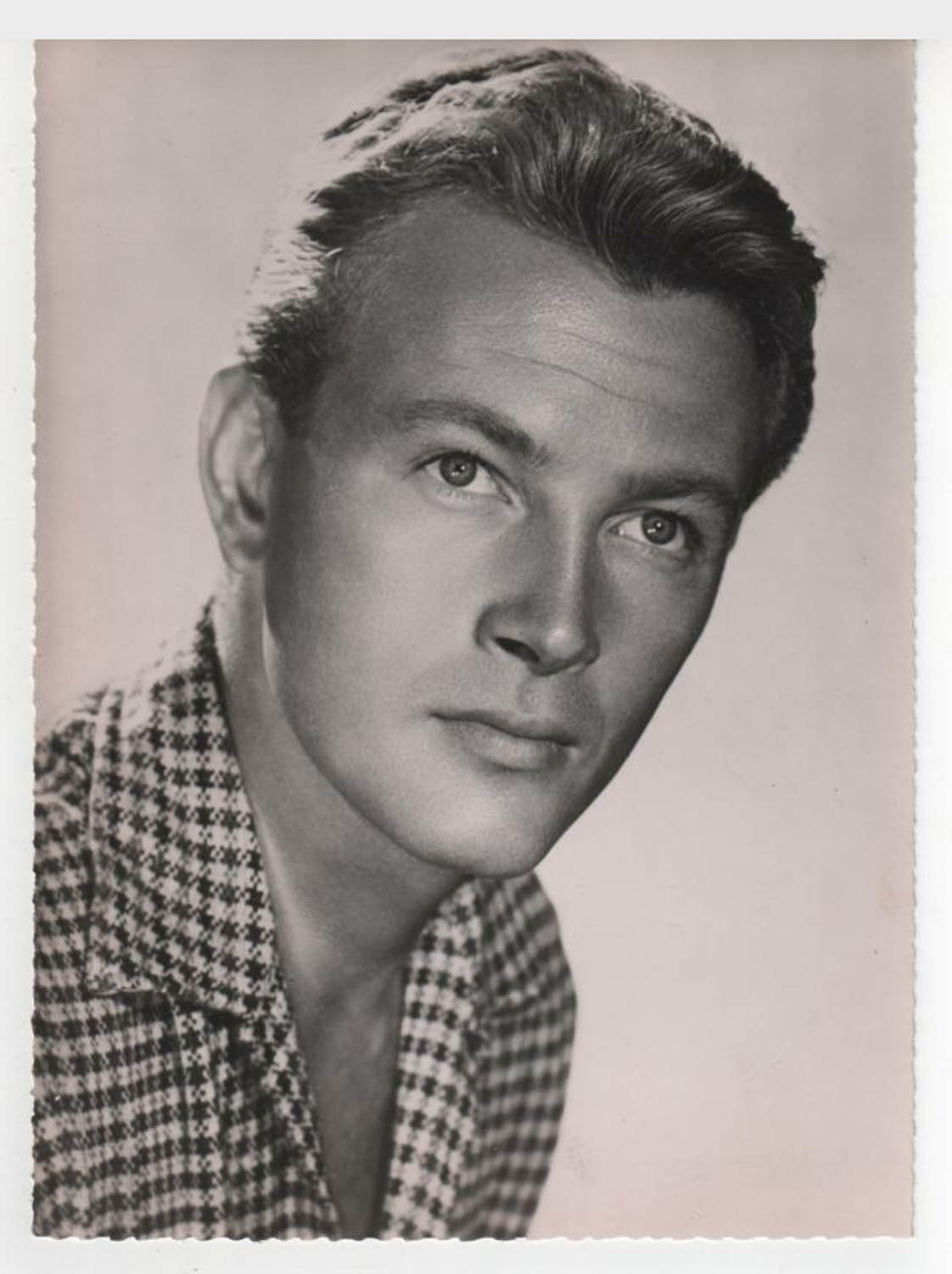 Jacques Sernas Jacques Sernas