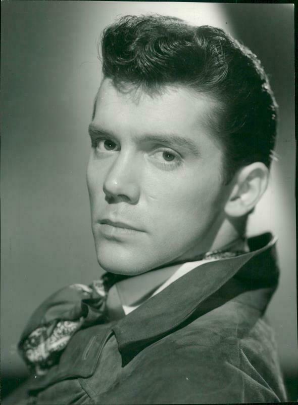 Lee Patterson Lee Patterson