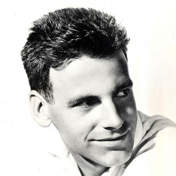 http://www.cinefania.com/pics/personas/6/6431.jpg