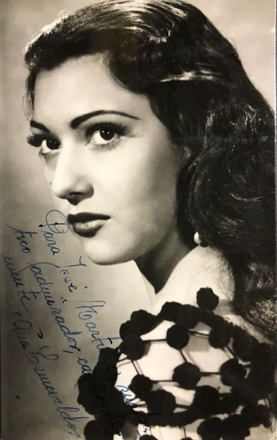 Ana Esmeralda