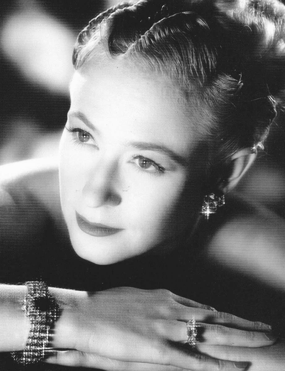 Ann Magnuson Ann Magnuson