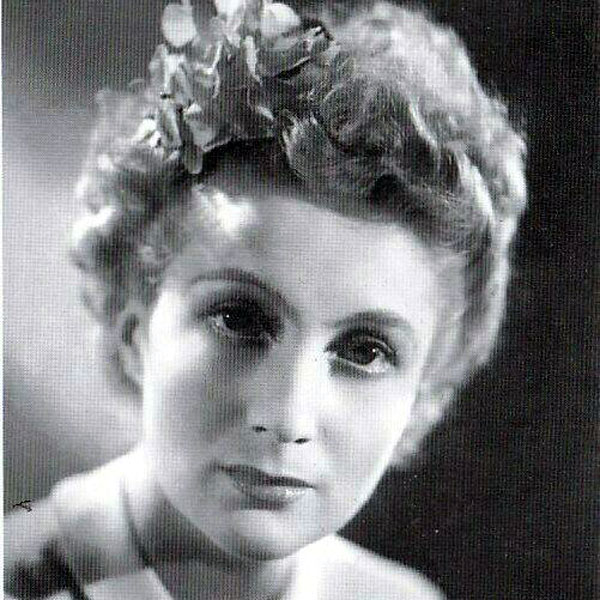 Annie Ducaux