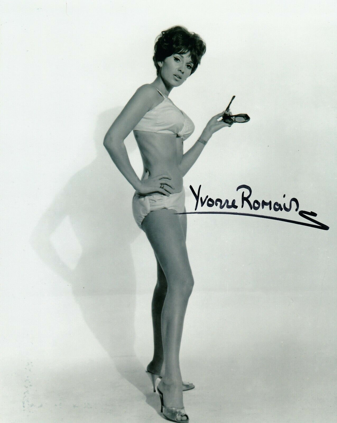 Yvonne Romain