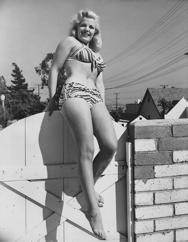 Cleo Moore Cleo Moore