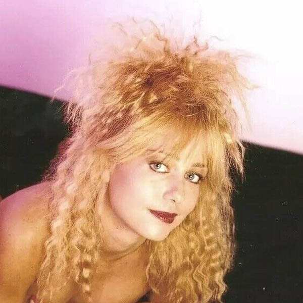 Linnea Quigley