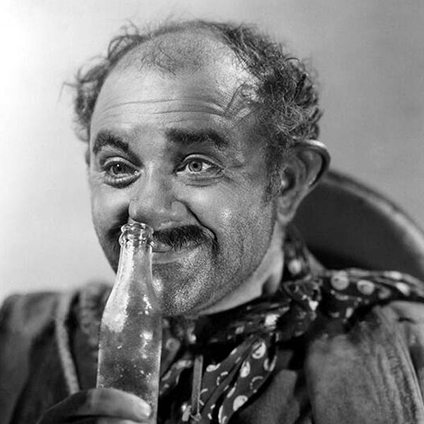 Akim Tamiroff Akim Tamiroff