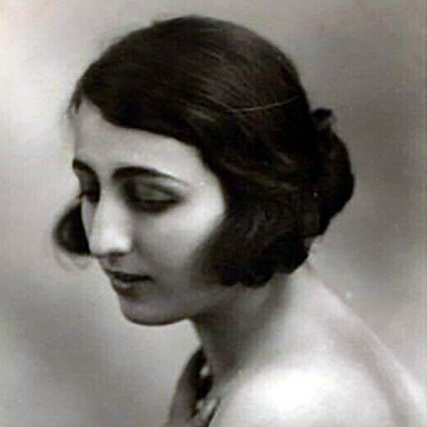 Elena Sangro Elena Sangro