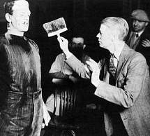 Boris Karloff y James Whale en un backstage