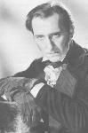 Con ustedes
  Mr. Peter Cushing