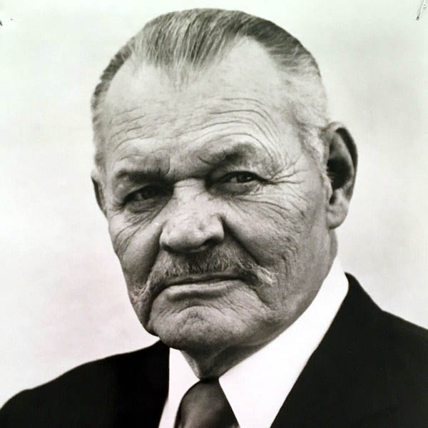 Leo Gordon Leo Gordon
